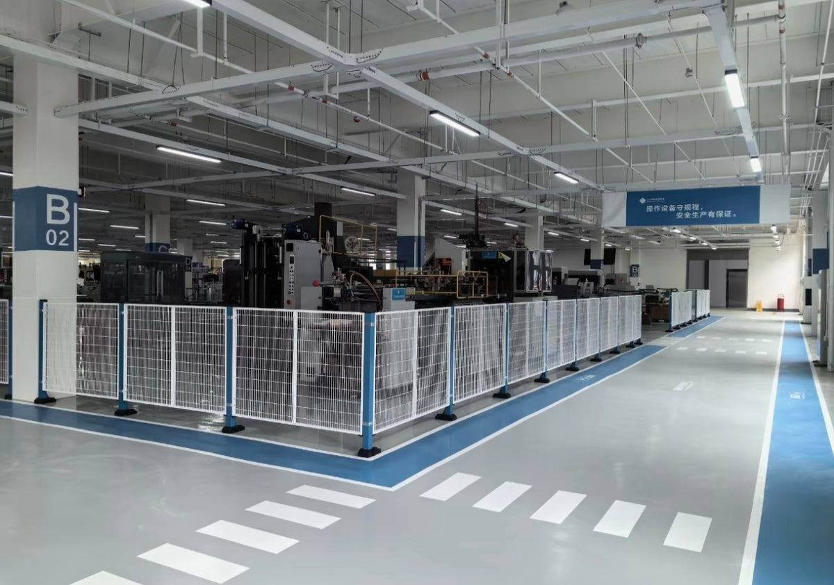 Robot workcell fencing customization example 4