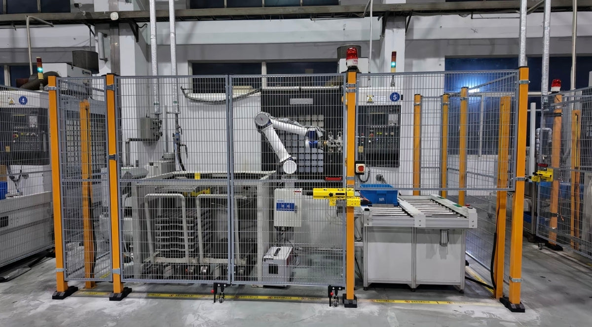 Robot workcell fencing customization example 7