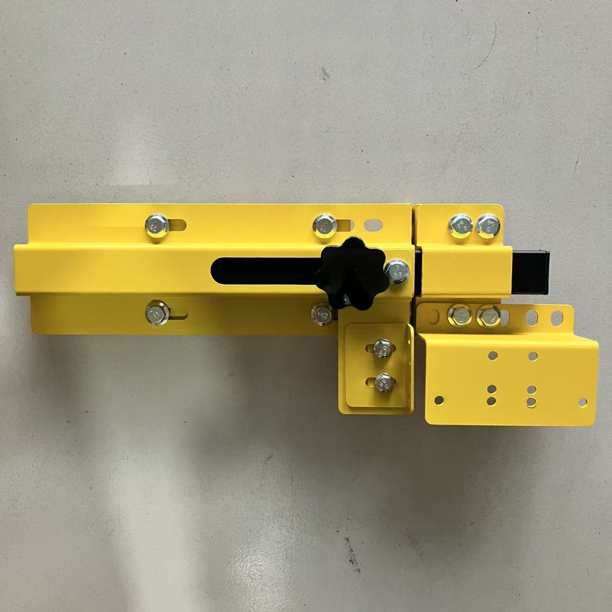 Linked Sliding Bolt Lock | 插销联动锁